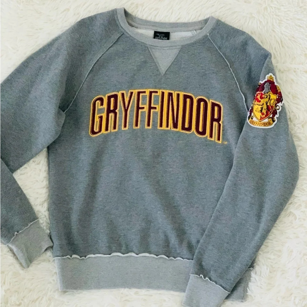 HARRY Potter Gryffindor Universal Studios Sweatshirt, Small